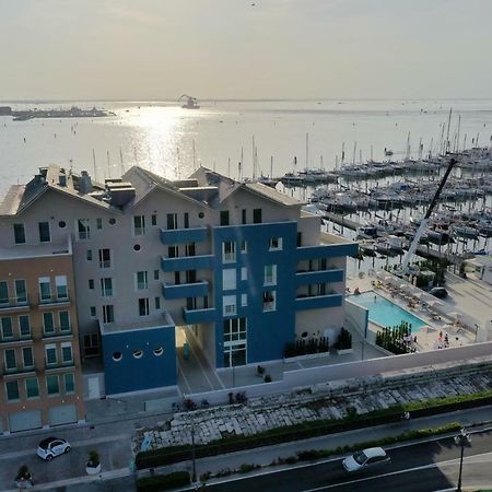 Mosella Suite Hotel Sottomarina Esterno foto