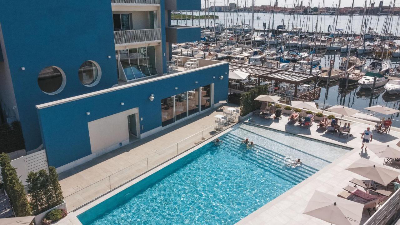 Mosella Suite Hotel Sottomarina Esterno foto
