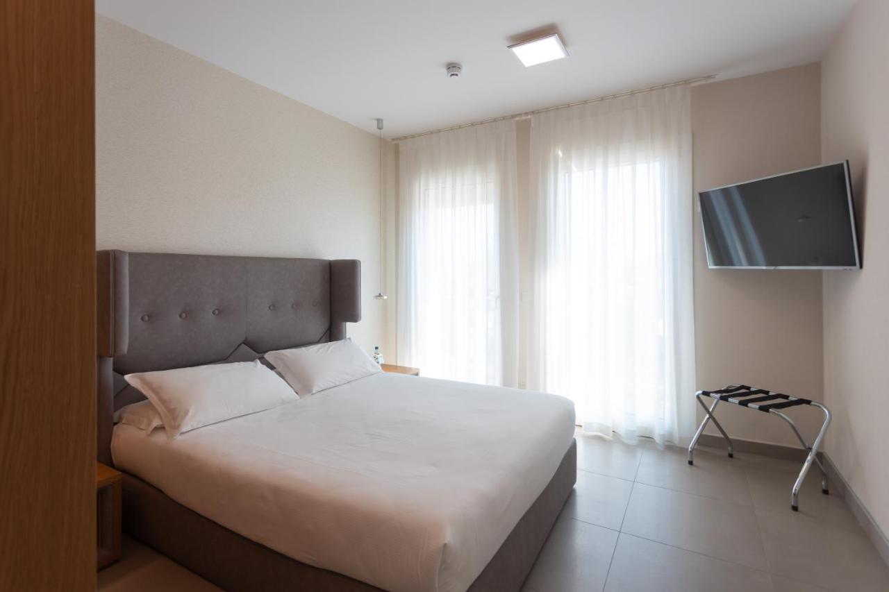 Mosella Suite Hotel Sottomarina Esterno foto