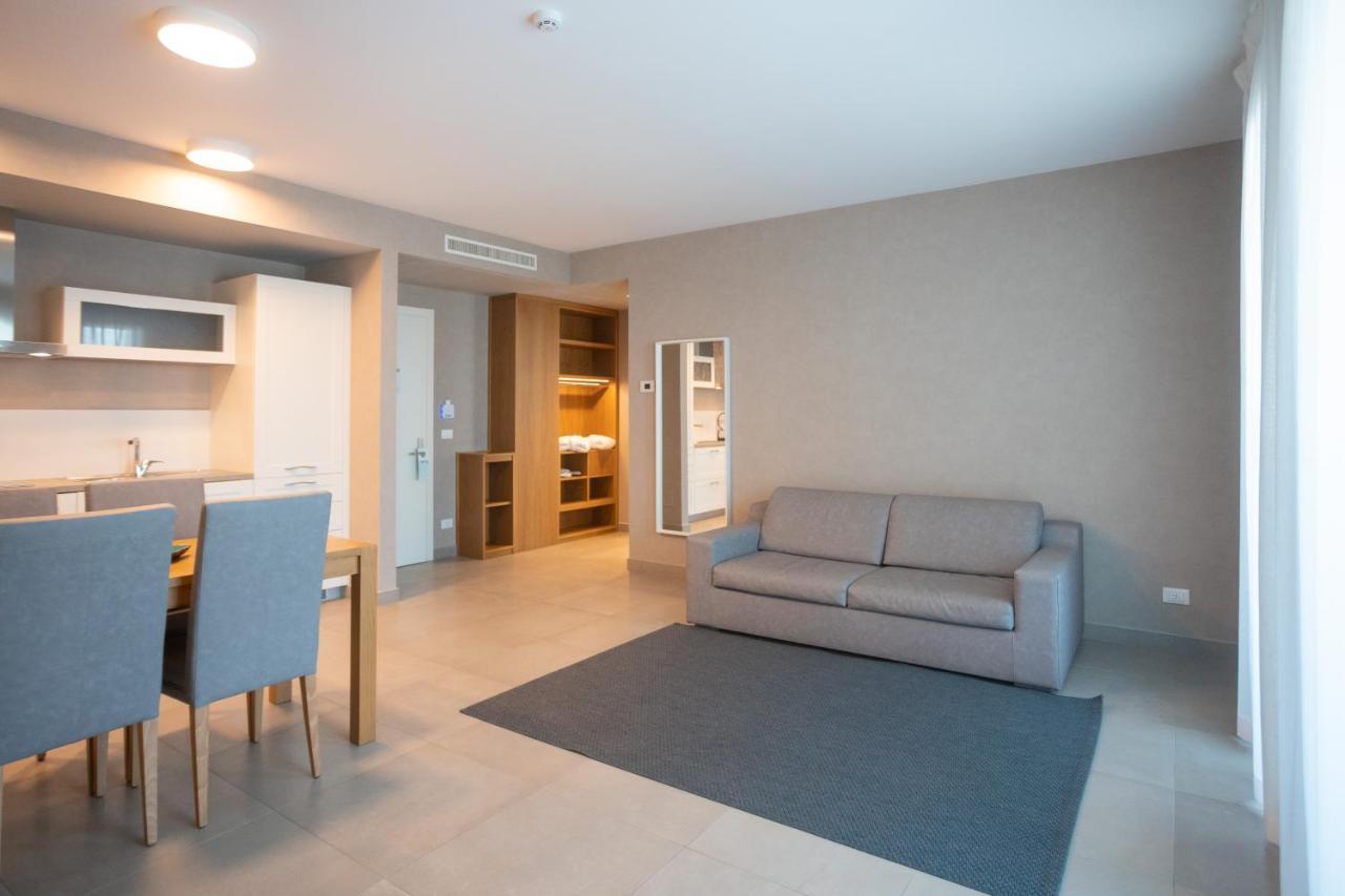 Mosella Suite Hotel Sottomarina Esterno foto