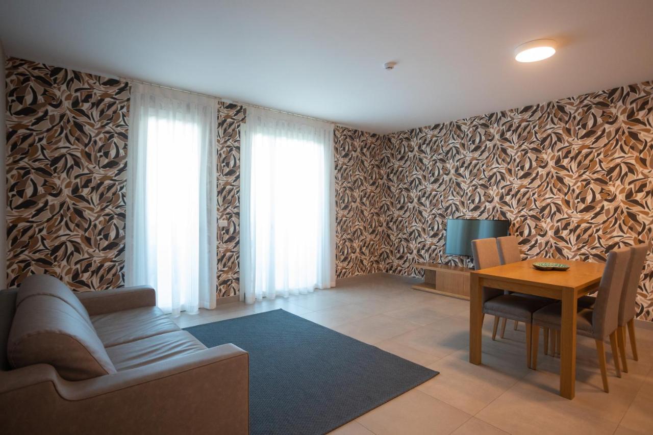 Mosella Suite Hotel Sottomarina Esterno foto