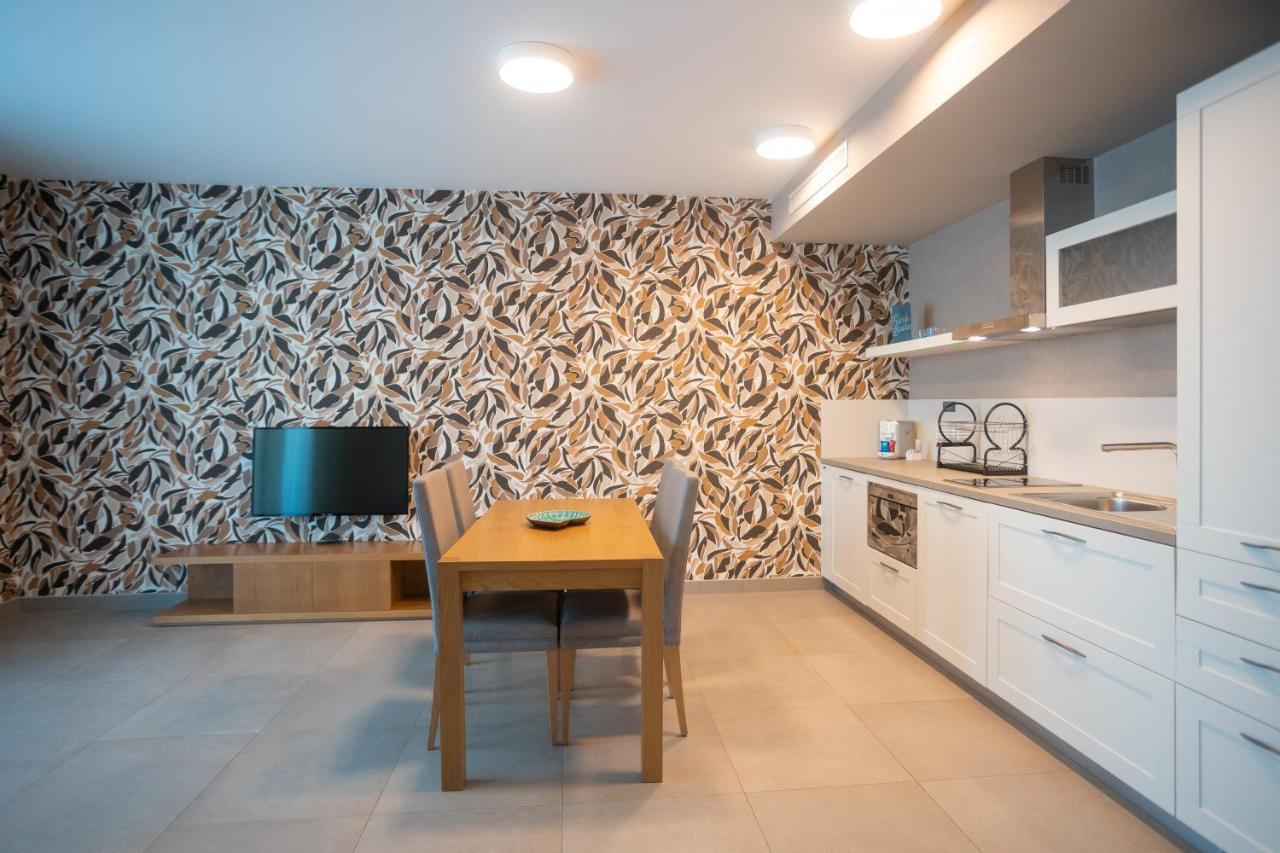 Mosella Suite Hotel Sottomarina Esterno foto