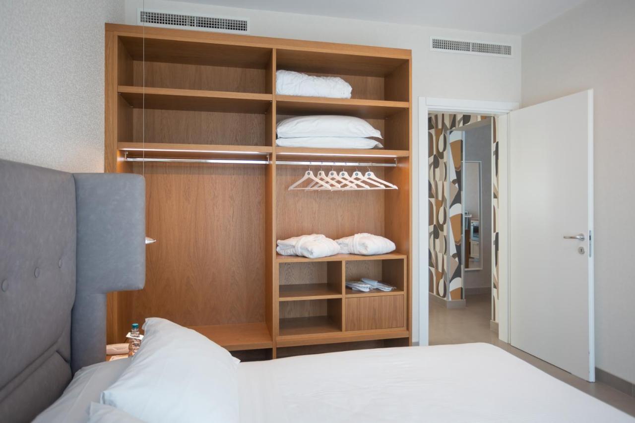 Mosella Suite Hotel Sottomarina Esterno foto