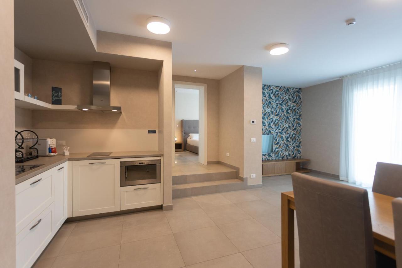 Mosella Suite Hotel Sottomarina Esterno foto