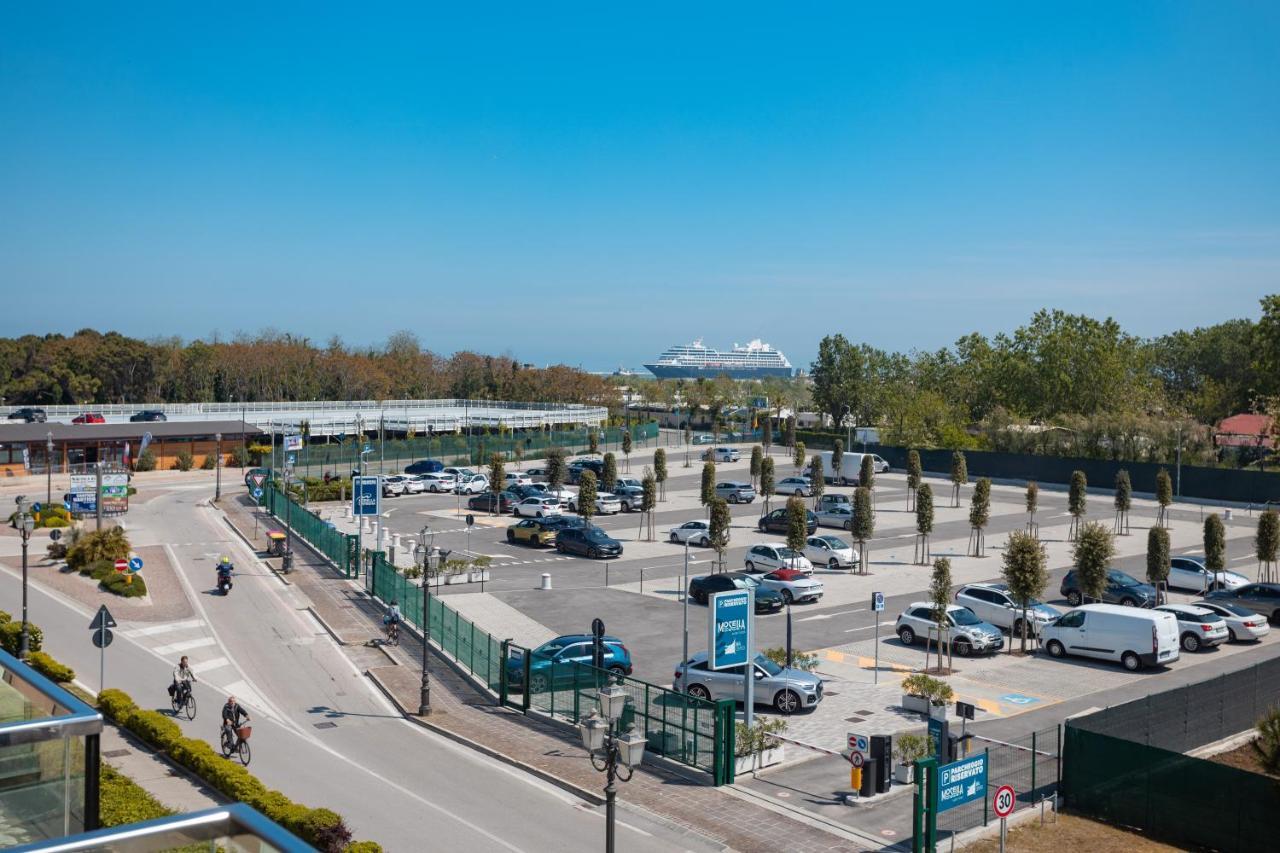 Mosella Suite Hotel Sottomarina Esterno foto