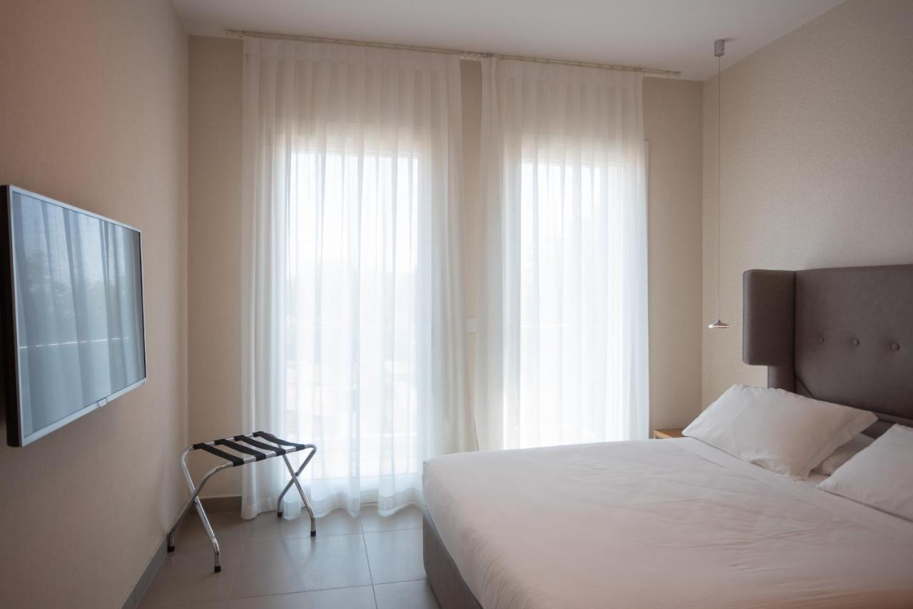 Mosella Suite Hotel Sottomarina Esterno foto