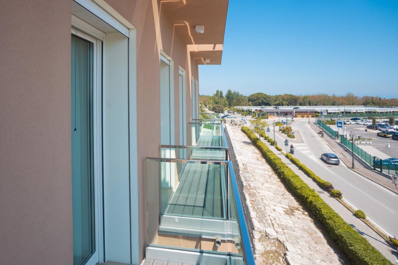 Mosella Suite Hotel Sottomarina Esterno foto
