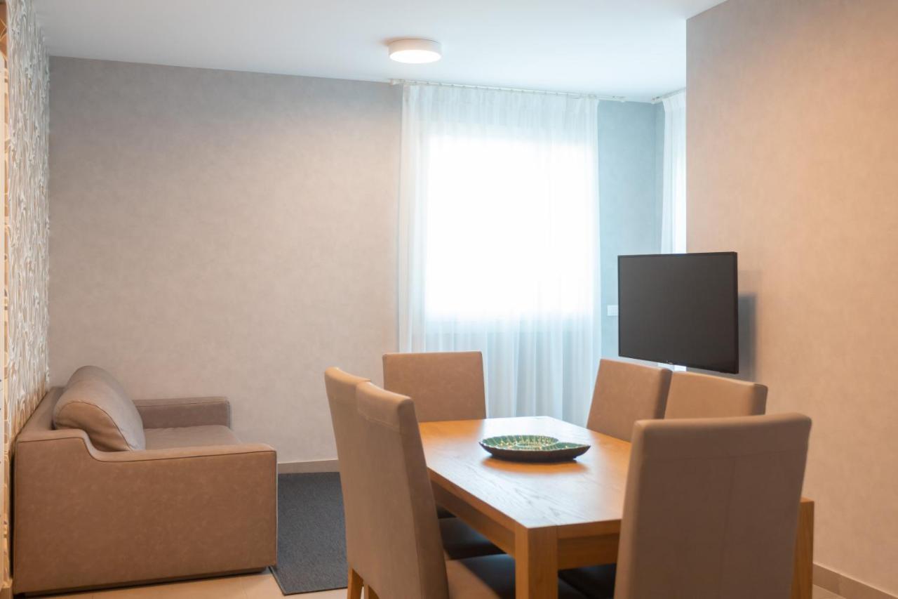 Mosella Suite Hotel Sottomarina Esterno foto