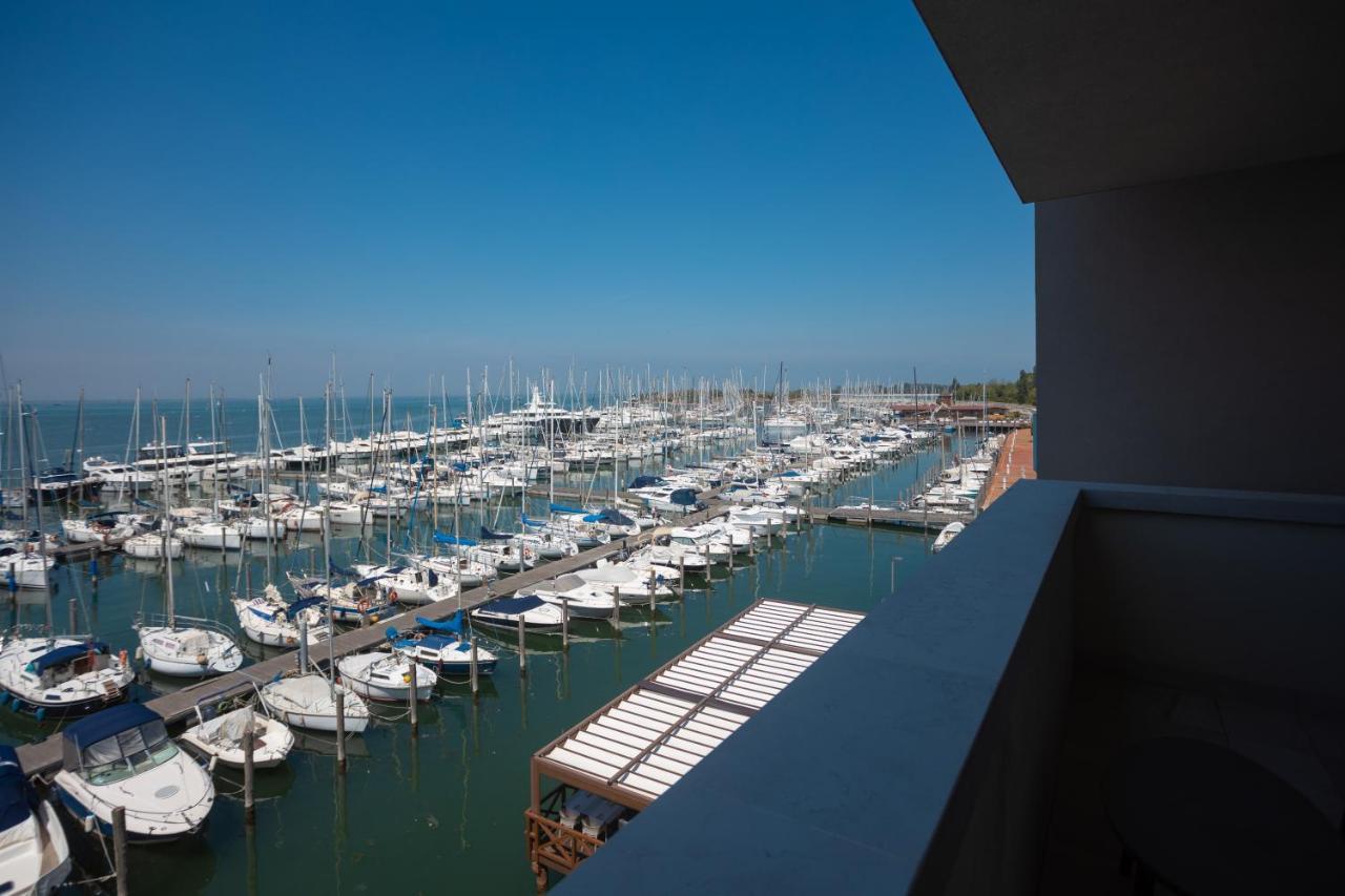 Mosella Suite Hotel Sottomarina Esterno foto