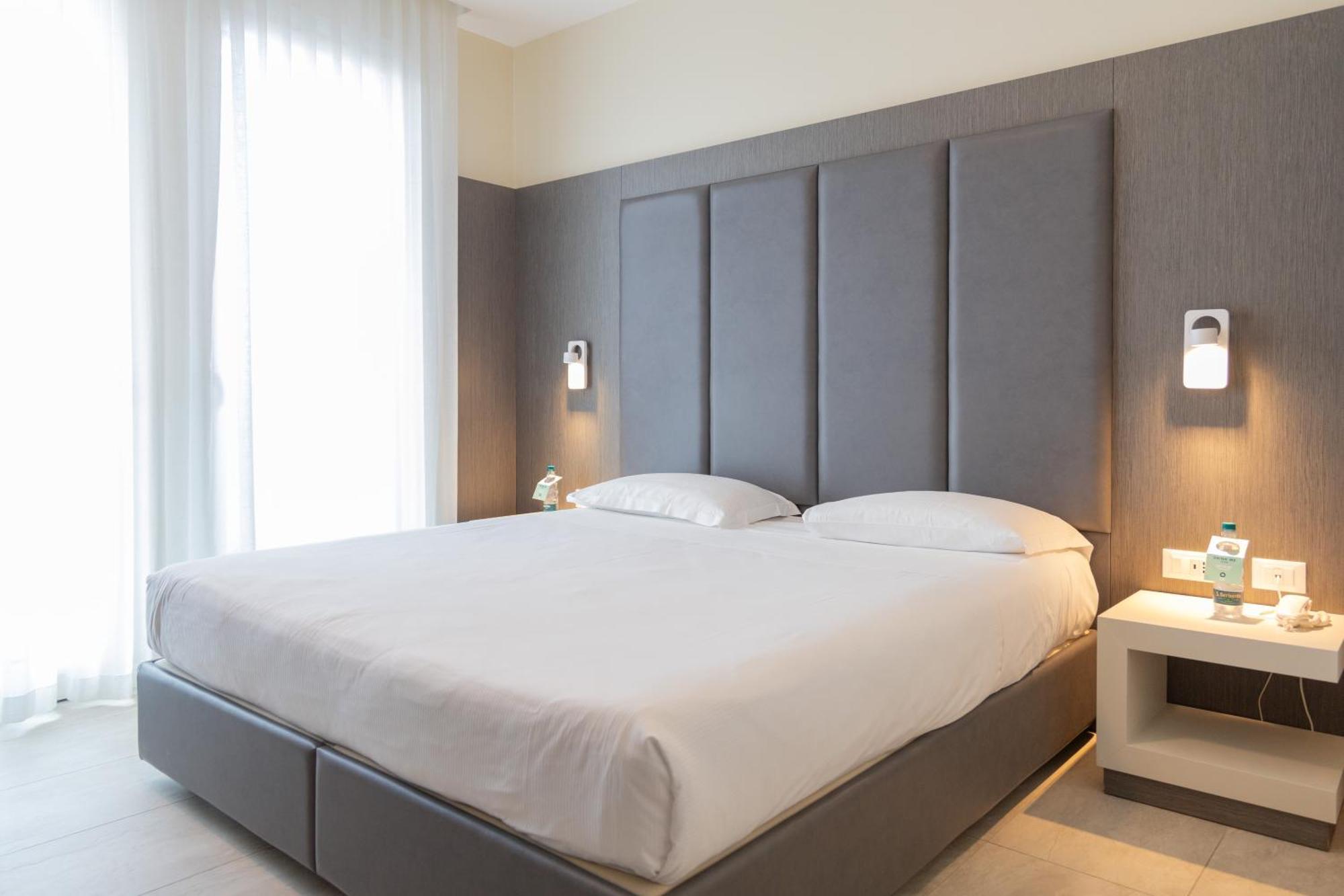 Mosella Suite Hotel Sottomarina Esterno foto
