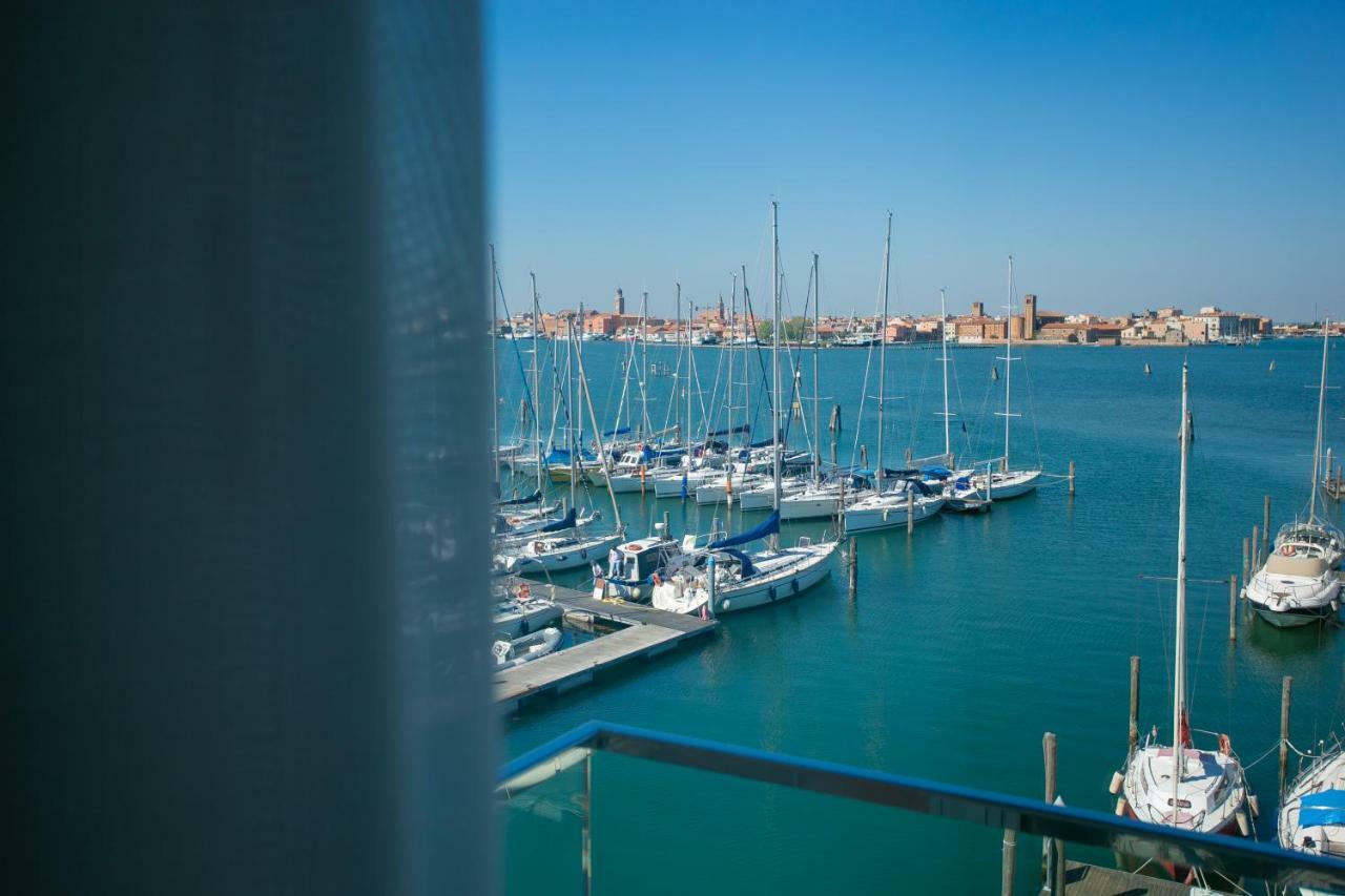 Mosella Suite Hotel Sottomarina Esterno foto